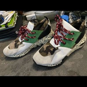 Steve Madden tennis shoes